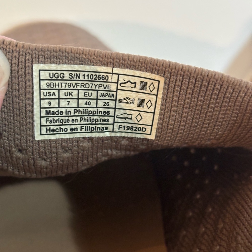 UGG 9 Taupe Slip-On Sneakers SHOES - Picture 8 of 13